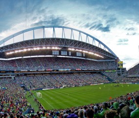 开云体育平台-热刺血洗圣西罗，帽子戏法再现江湖！AC米兰后防线成筛子，球迷心碎一地，热刺血洗圣西罗，帽子戏法再现江湖！AC米兰后防线成筛子，球迷心碎一地