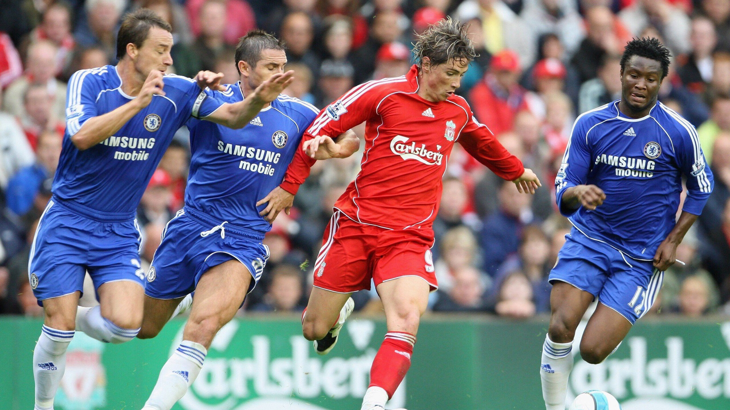 草根英雄，Rookie关键时刻的完美防守助曼联问鼎冠军，草根英雄一锤定音，曼联凭Rookie关键防守夺冠